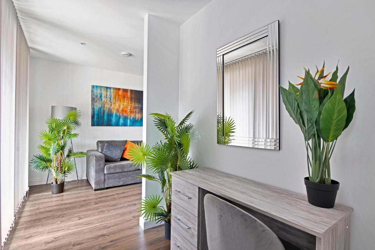 Spacious, Bright & Modern 1 & 2 Bed Apartments At Sligo House - Central Watford 沃特福德 外观 照片