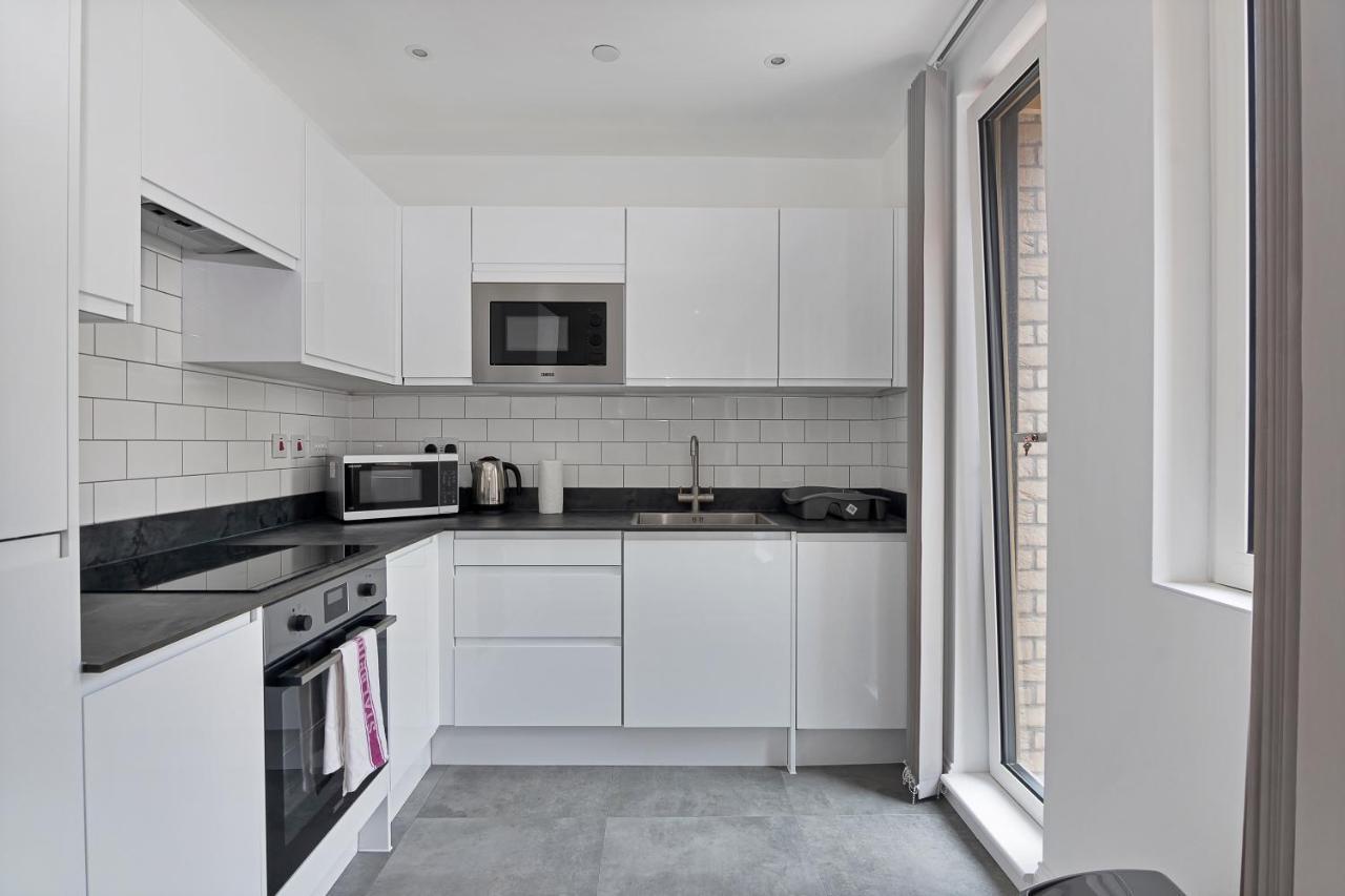Spacious, Bright & Modern 1 & 2 Bed Apartments At Sligo House - Central Watford 沃特福德 外观 照片