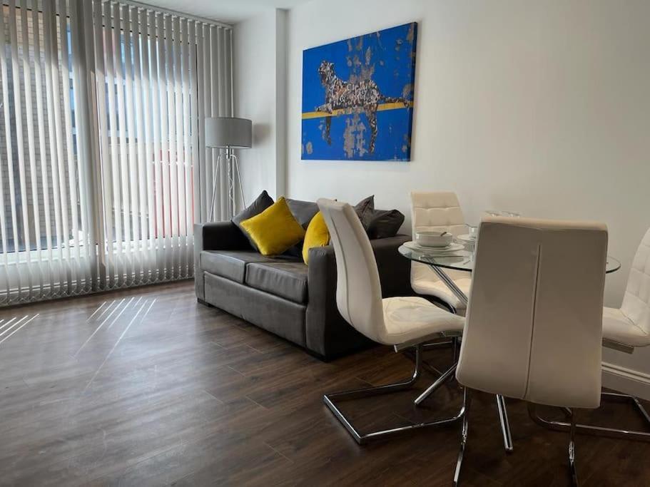 Spacious, Bright & Modern 1 & 2 Bed Apartments At Sligo House - Central Watford 沃特福德 外观 照片