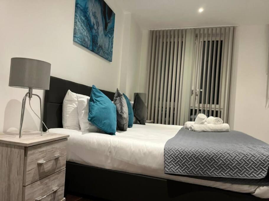 Spacious, Bright & Modern 1 & 2 Bed Apartments At Sligo House - Central Watford 沃特福德 外观 照片